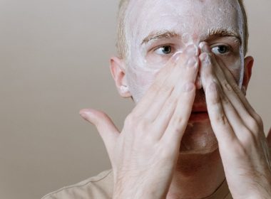Jakich kosmetyków używać, aby chronić skórę przed zimą