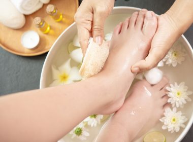 Peeling stóp - dlaczego się go robi?
